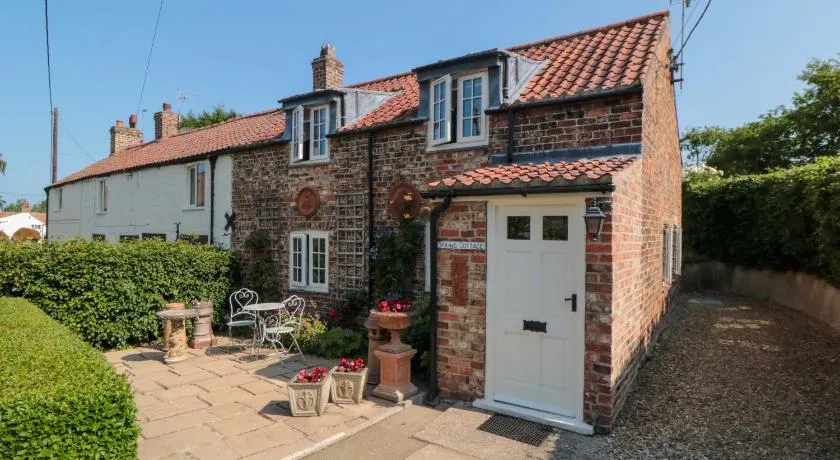 Spring Cottage - Image 1