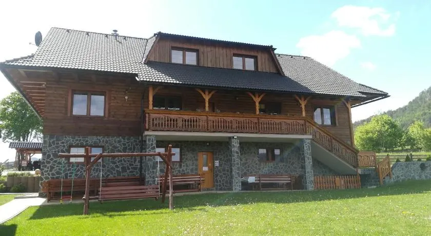 Rekreačné zariadenie Chmelisko - Image 1