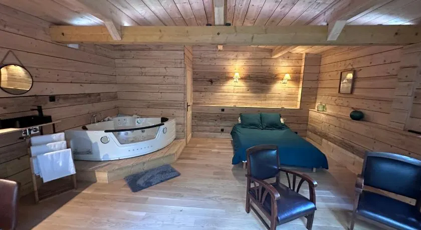Le Chalet - Image 1