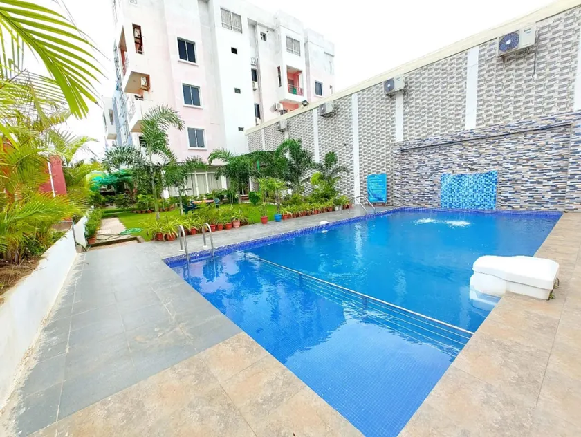 Goroomgo Grand Resort Puri - A Luxurious Collections Sea View Room - Image 1
