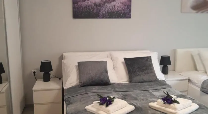 Apartment Amalia - Image 1