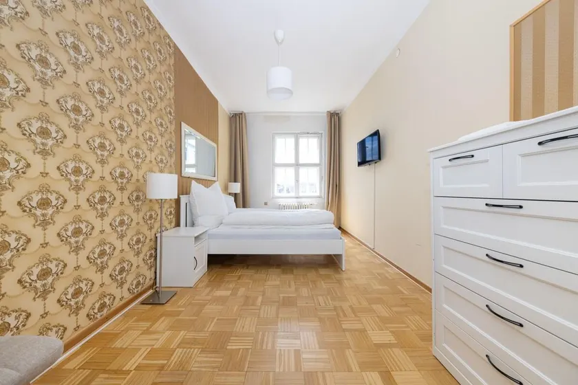 160qm 6-Zimmer Banksi-Galerie-Apartment Hauptbahnhof - Image 1