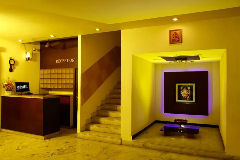 Hotel Vales Park - Image 1