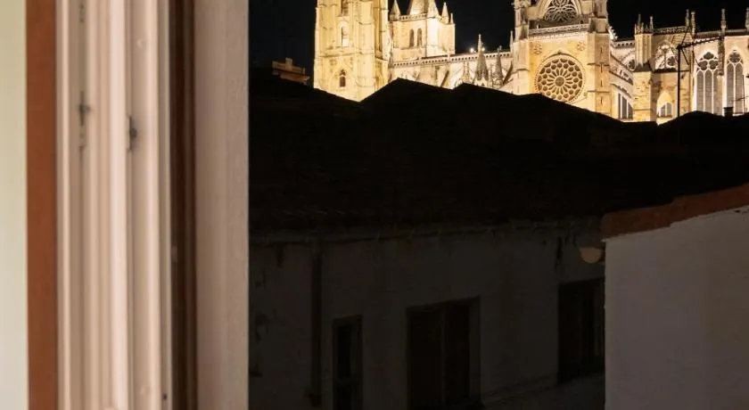 Apartamentos MEILE - 100 m de la Catedral - Image 1