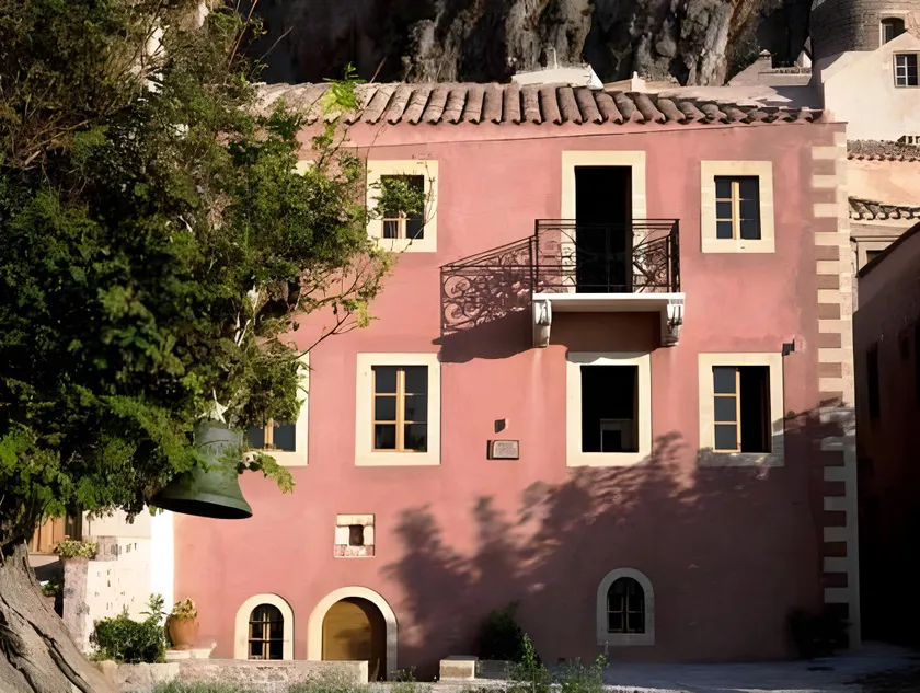 Theophano Art Hotel - Image 1