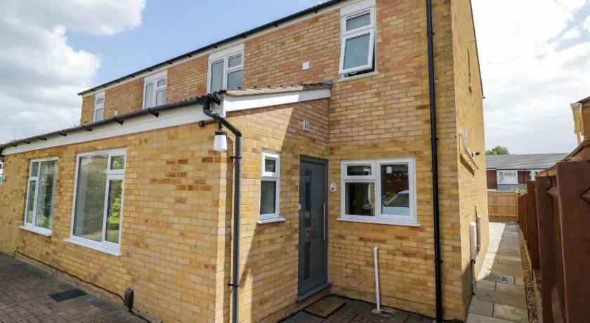 22 Old Chapel Close - Image 1