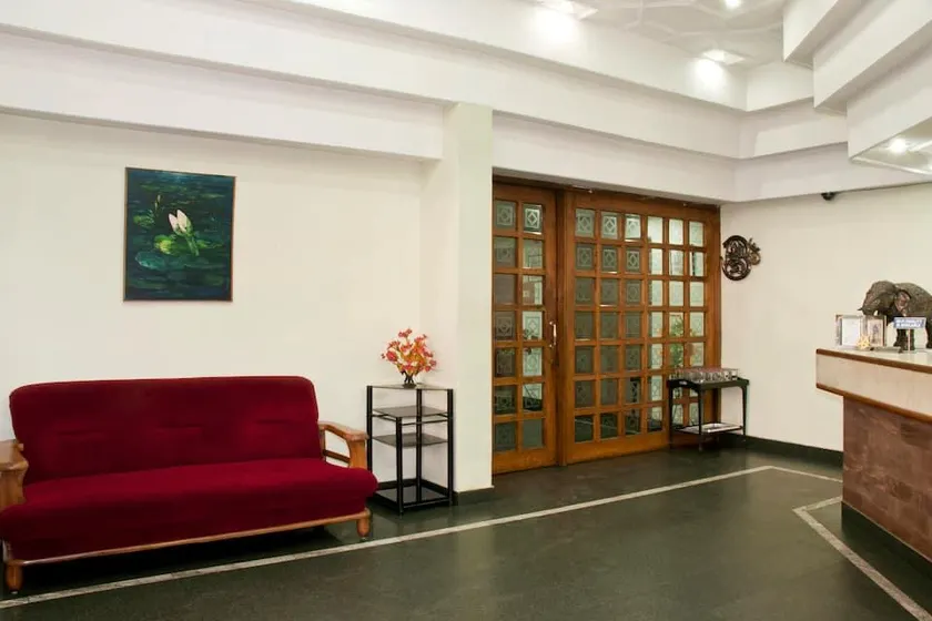 Hotel Darshan - Image 1