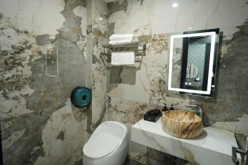 ROMEO HOTEL Văn Quán - Image 1
