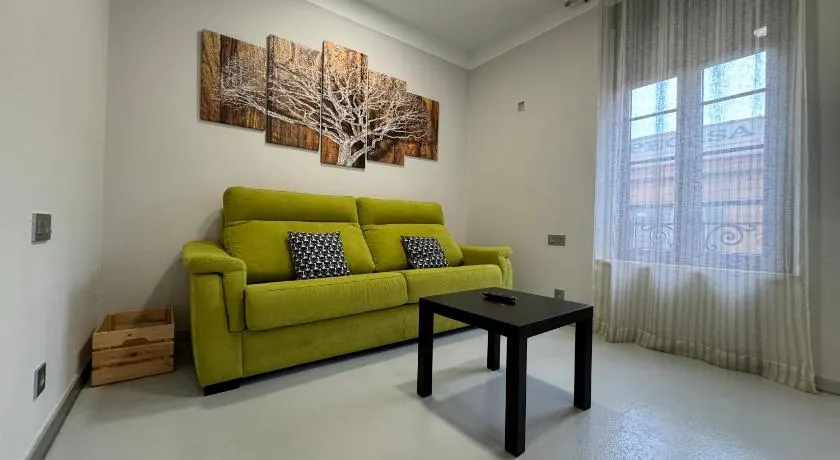 Apartamentos RJ26 León- San Isidoro - Image 1