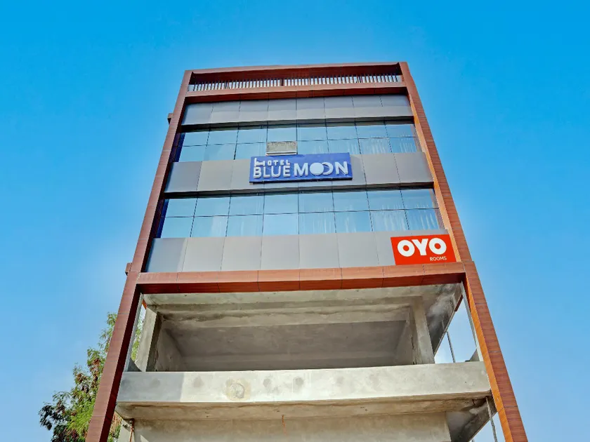 Hotel O Bluemoon - Image 1