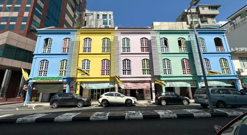 First Avenue Male Hostel BSB - Image 1