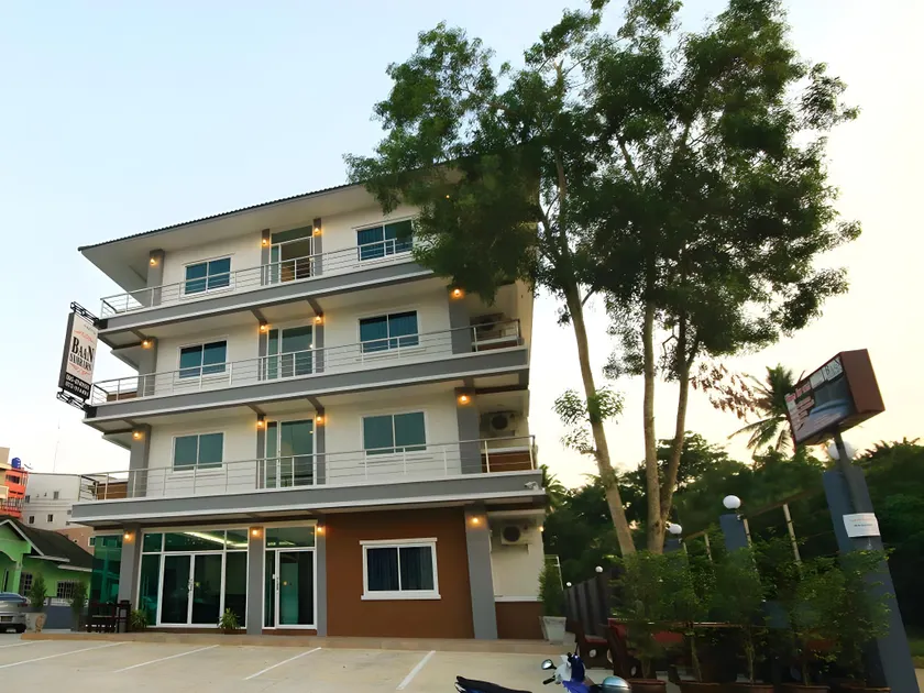 Baan Samrarn - Image 1