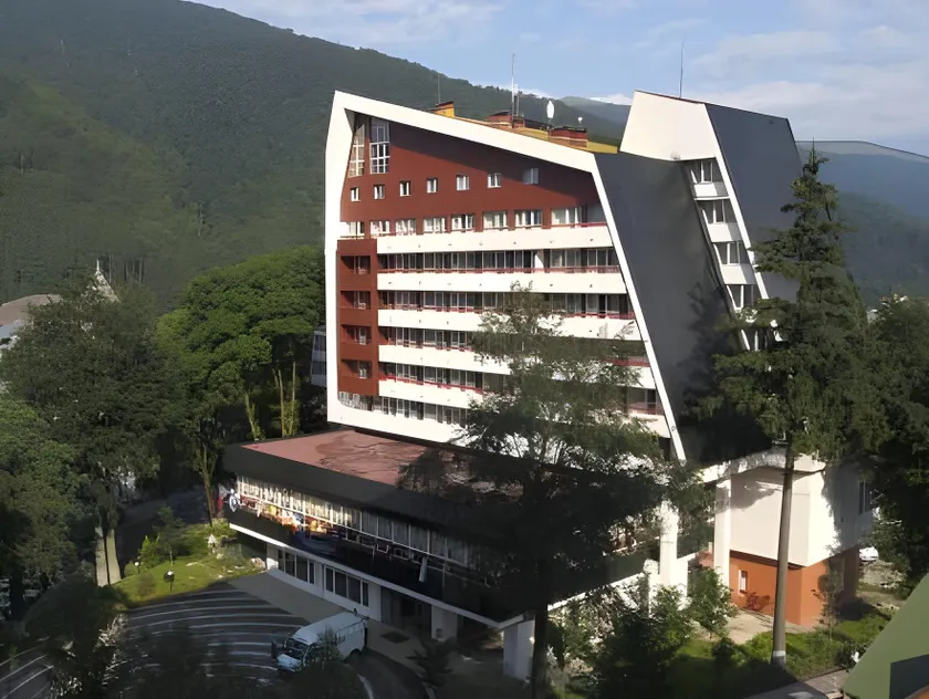 Hotel International - Image 1