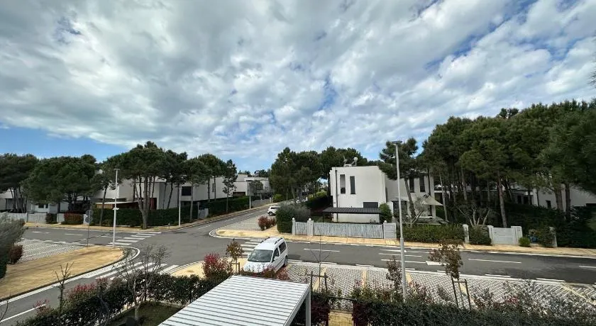 Valamar Residence Apartment with balcony - Image 1