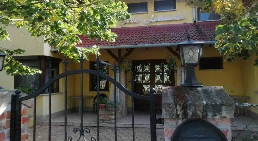Cserke Apartmanház - Image 1