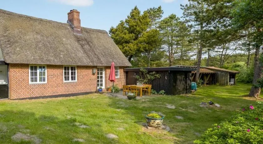 Holiday Home Ibbe - 3-5km from the sea by Interhome - Image 1