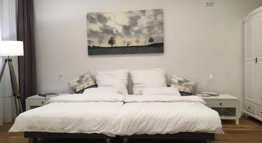 City-Apartment Ohligs - Image 1