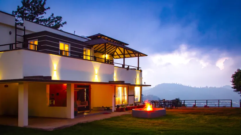 Luxurious Private Vantage Villa at Kotagiri - Image 1