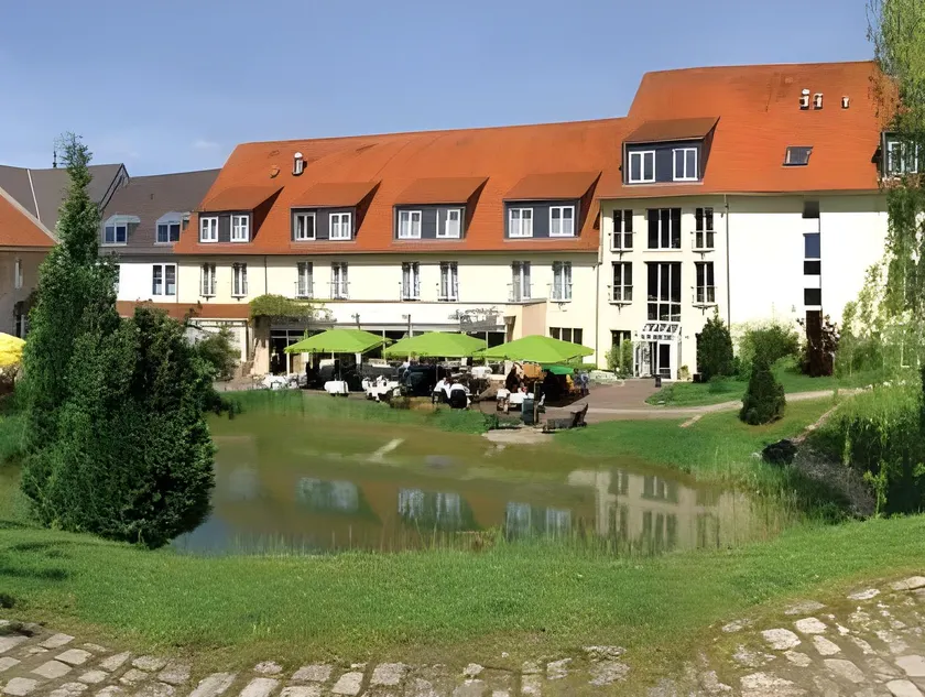 Hotel am Schloß Apolda - Image 1