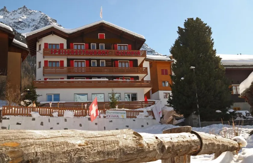 Hotel Alpina - Image 1