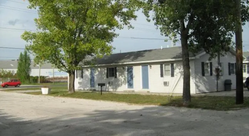 White Caps Motel and RV Park - Image 1