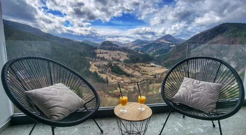 Apartmani Tarsko Jezero - Image 1