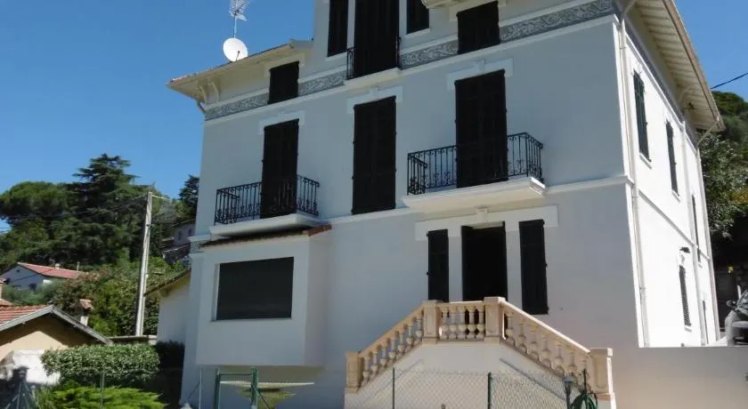 Cottage Massanet - Image 1