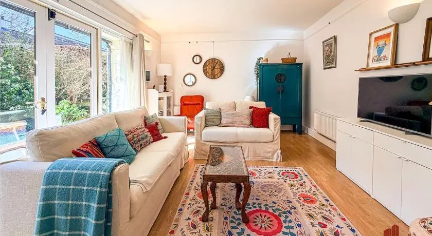 Woodlodge Retreat - Image 1