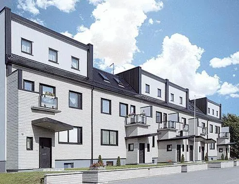 Oasis Apartments - Image 1