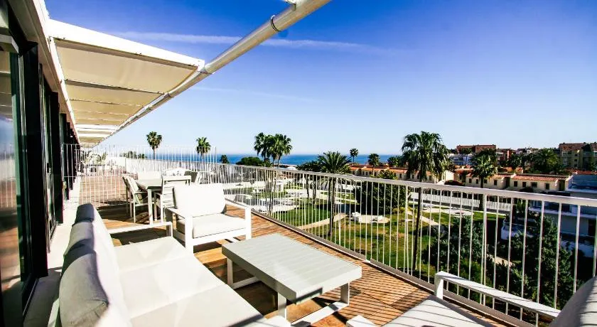 Denia Beach - Ático en Primera Línea by Costablancarent Rentals - Image 1