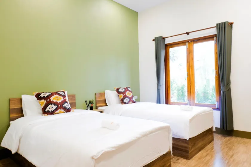 The Cozy Hotel - Image 1