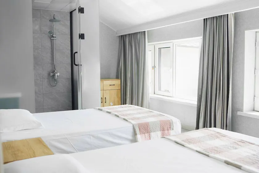 Hanfu Express Hotel - Image 1