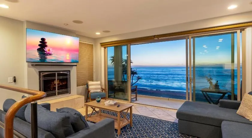 Oceanfront at Windansea Luxe 3-Story Home with Views, AC, Garage - Image 1