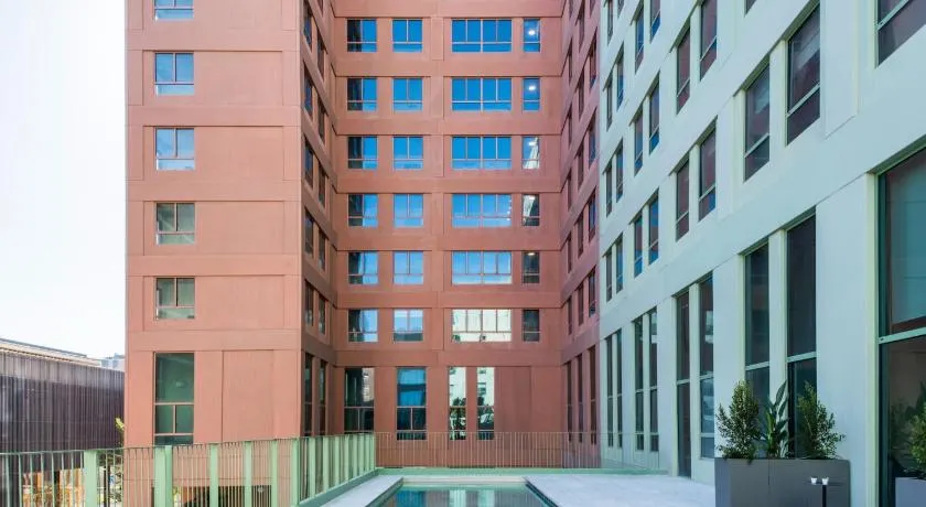 aparto Cristóbal de Moura Hall of residence - ONLY FOR STUDENTS IN BARCELONA - Image 1