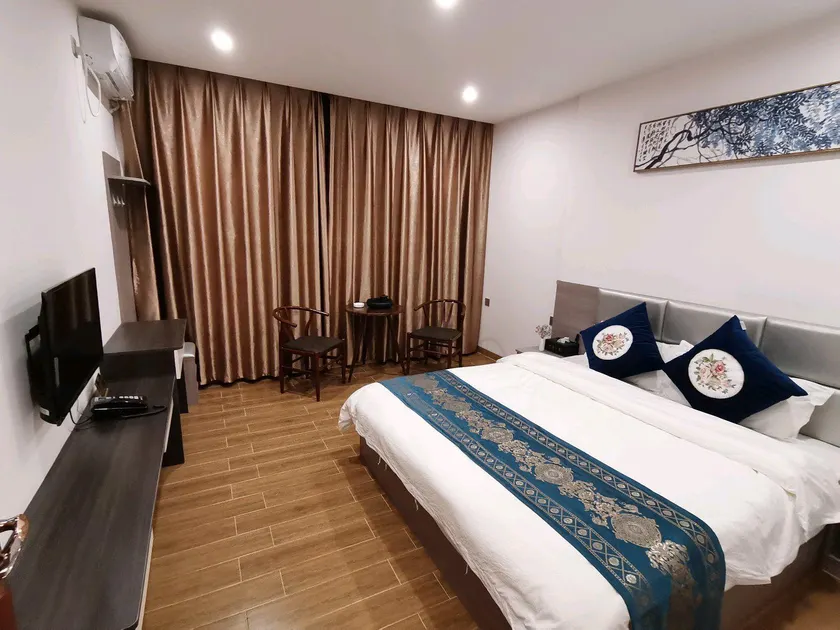 Bamboo Garden Apartment - Image 1