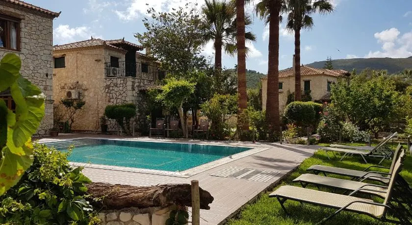 Castello Bellos Villas - Image 1