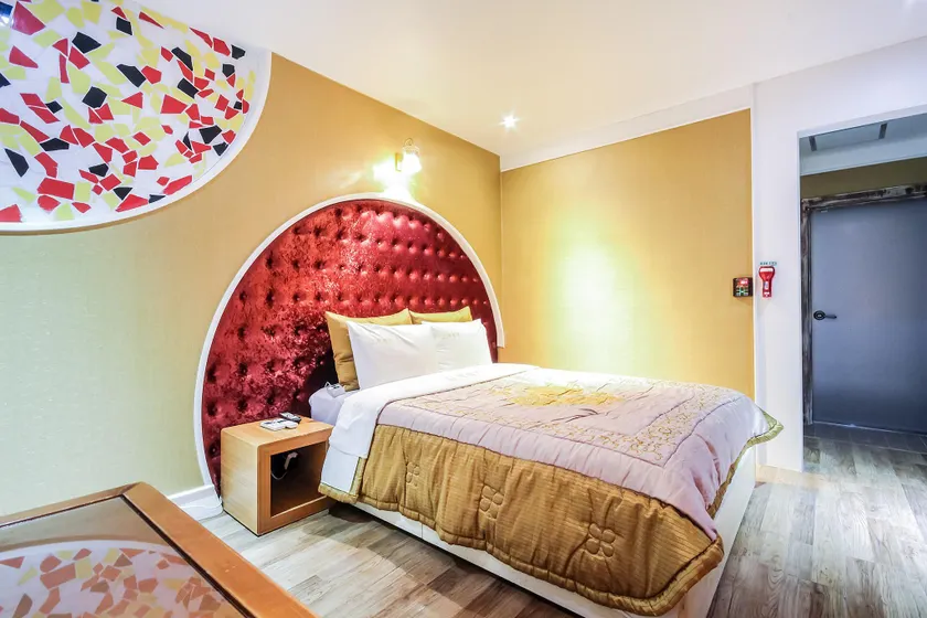 Muju Riviera Motel - Image 1