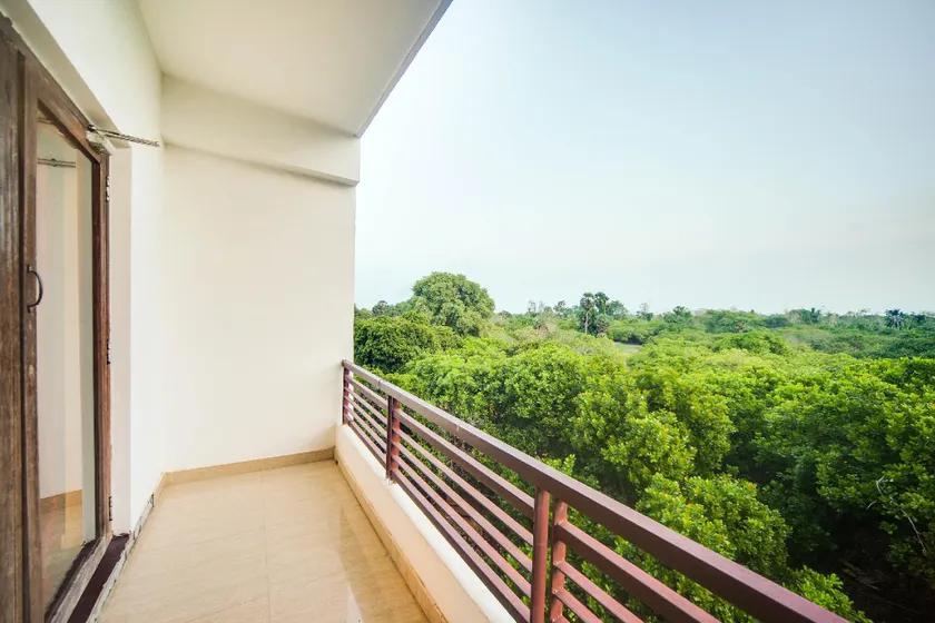 43665 Purple Resort - Image 1