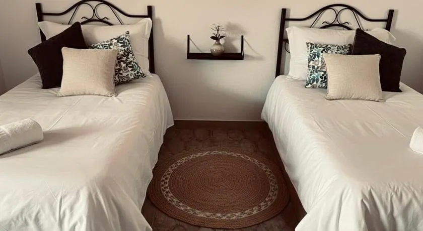 Apartamentos El Paso - Image 1