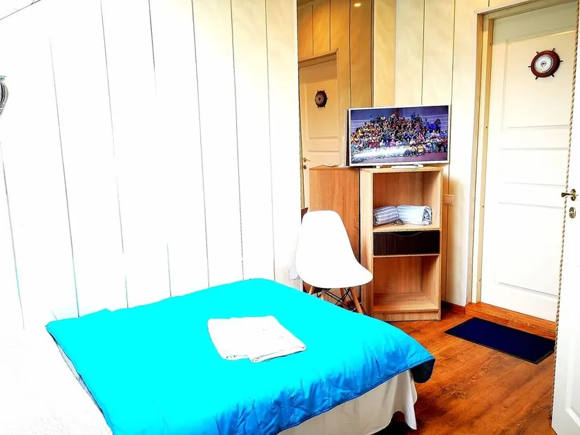 6B Meridian studio with Sauna - Image 1