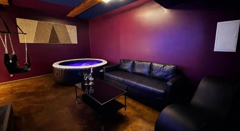 "Showroom" duplex privé avec spa-Proche Genève - Image 1