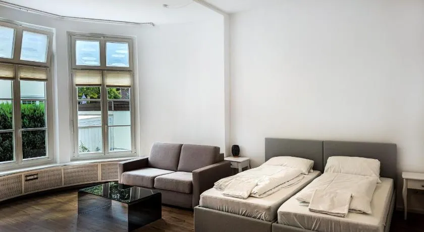 Le Apartments - Image 1