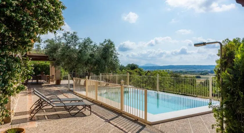 Villa 'Ses Nines' com vista para a montanha, Wi-Fi e piscina privada - Image 1