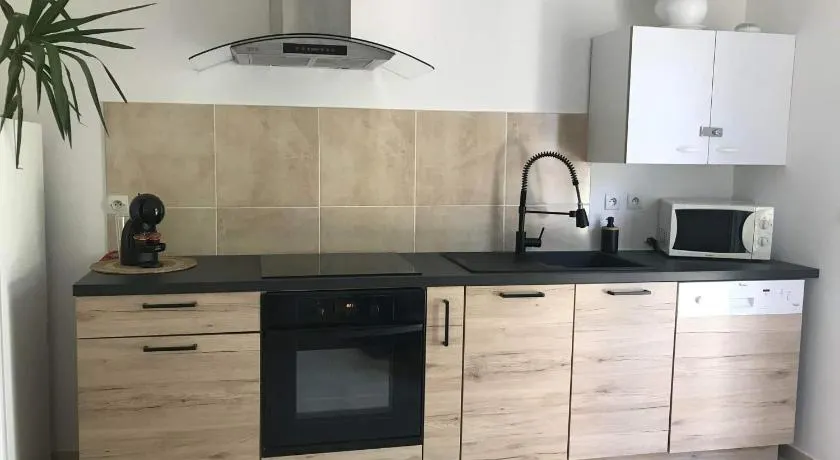 Appartement T1 plain pied - Image 1