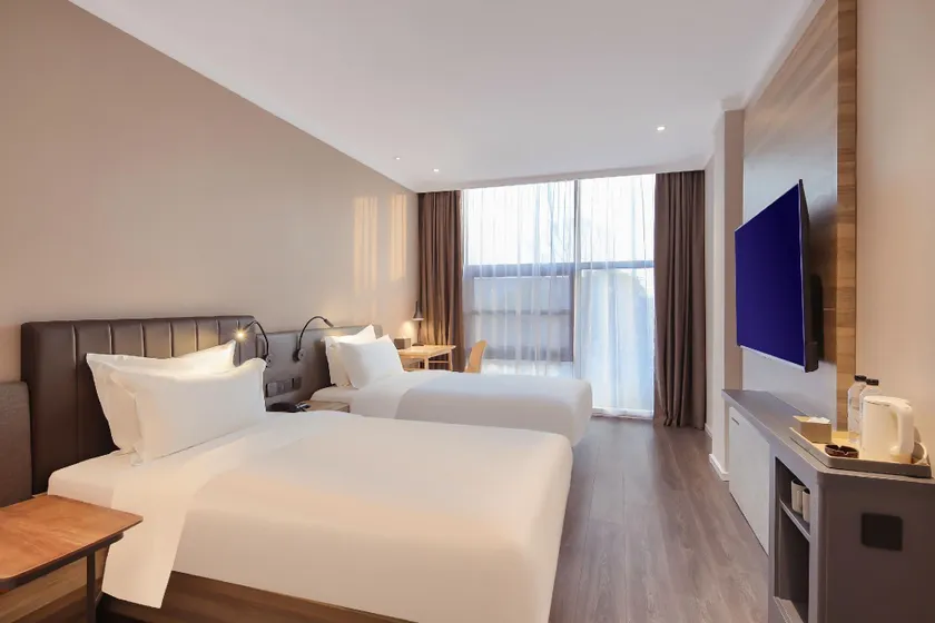 Hanting Premium Hotel Wuxi Luoshe Sunac Silver City - Image 1