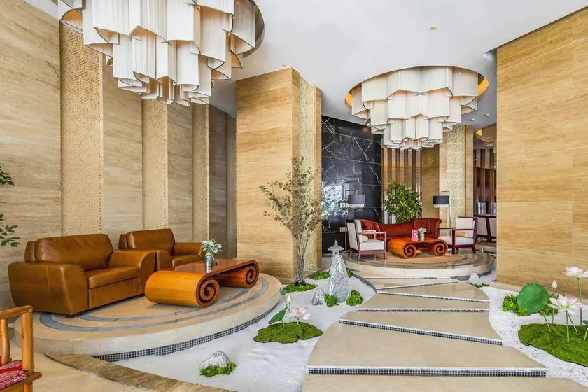 Grand Hotel Qinhuang - Image 1