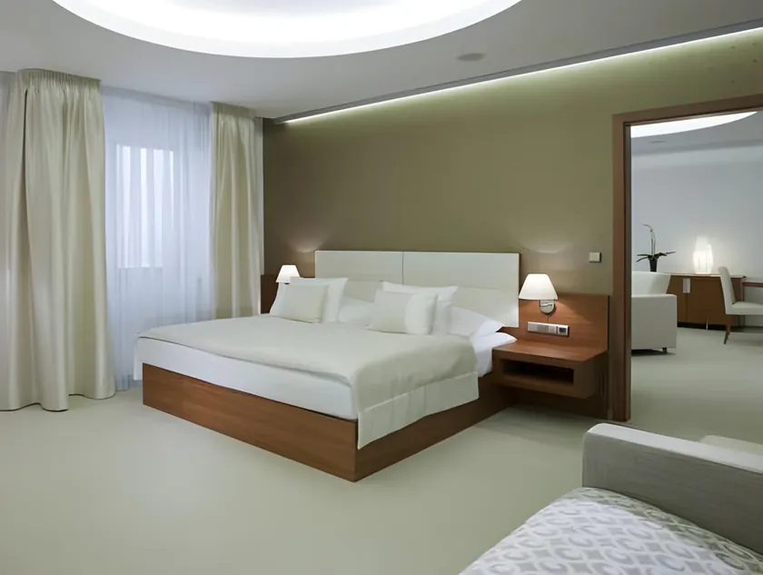 Hotel Vitality - Image 1