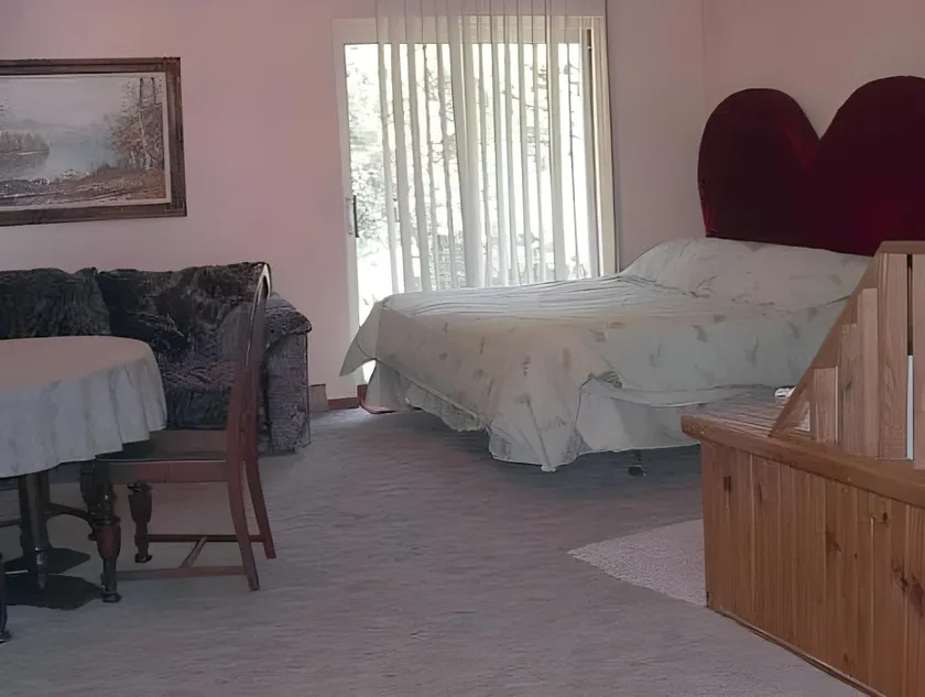Top Notch Motel - Image 1
