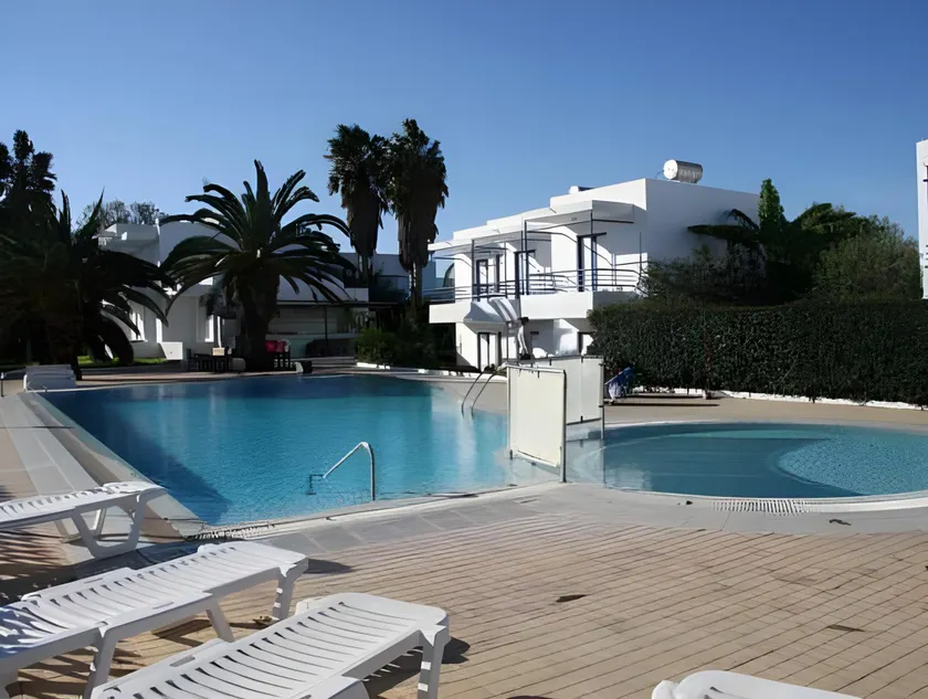 Miros Hotel Apartments - Image 1