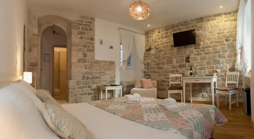 Luxury Room Kokola - Image 1